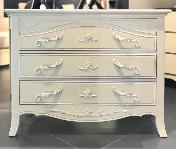 Комод большой на три ящика Авиньон цвета слоновая кость