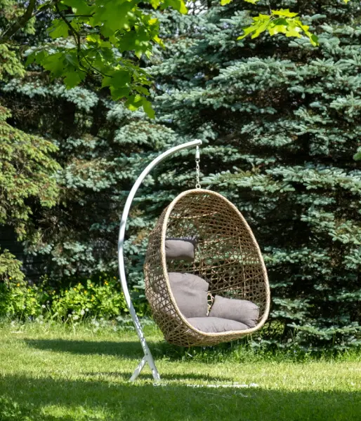 Подвесное кресло-кокон Флоренция из искусственного ротанга, цвет соломенный с серой подушкой