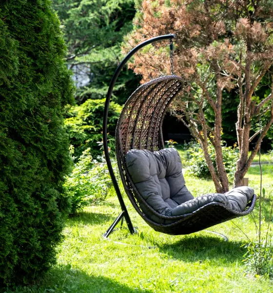 Подвесное кресло-кокон Виши из искусственного ротанга, цвет коричневый с серо-коричневой подушкой