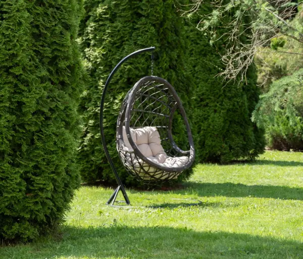 Подвесное кресло-кокон Венеция из искусственного ротанга, цвет бронзовый с бежевой подушкой