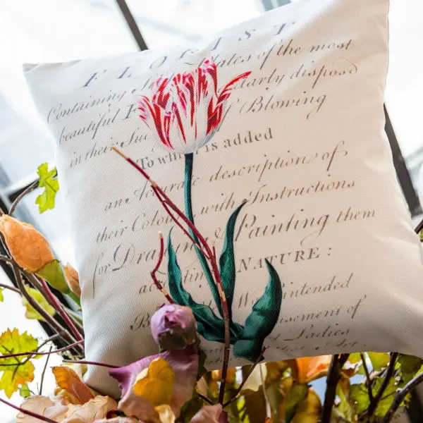 Декоративная подушка «Тюльпаномания», версия 3