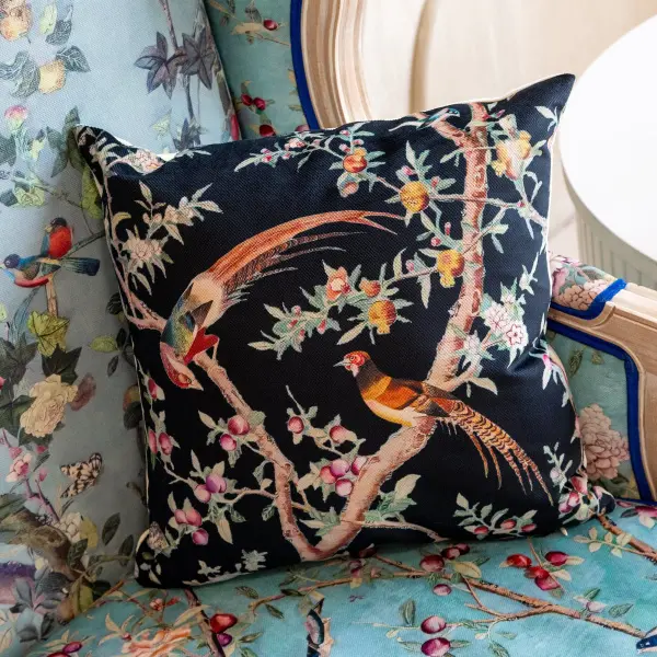 Подушка декоративная «Императорский сад» black, версия 3