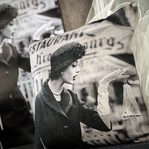 Арт-подушка «New Look», версия 7