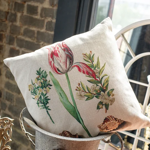 Интерьерная подушка «Ботаническое барокко», версия 6