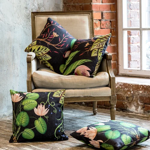 Подушка «Тропический лес / Нуар», версия 4