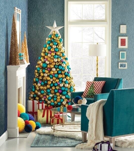 Разноцветная рождественская елка.jpeg