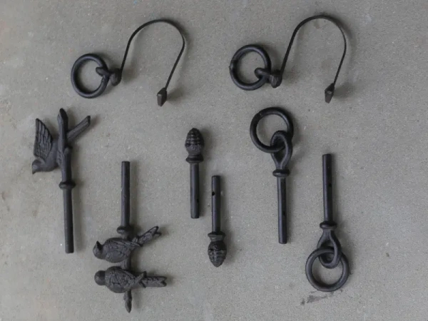 Наконечники для карнизов Шишки (чугун)